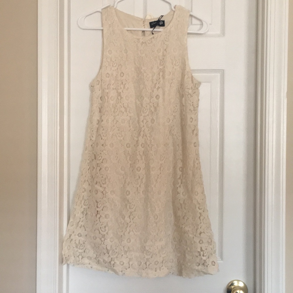Danity off- white special occasions dress